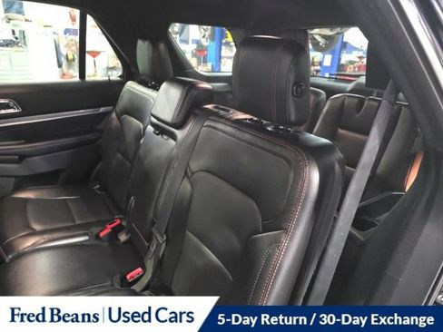 Used 2018 Ford Explorer Sport w/ Equipment Group 401A image 17