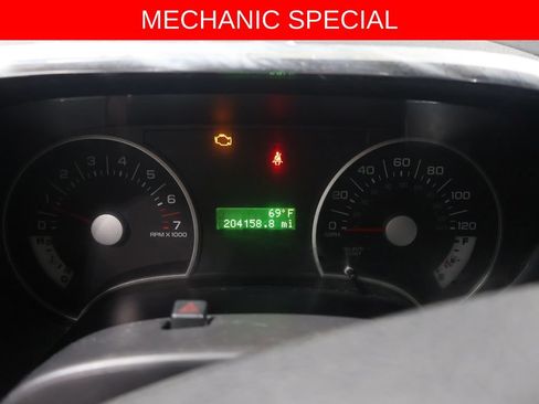 Used 2010 Ford Explorer XLT AWD/4WD image 29