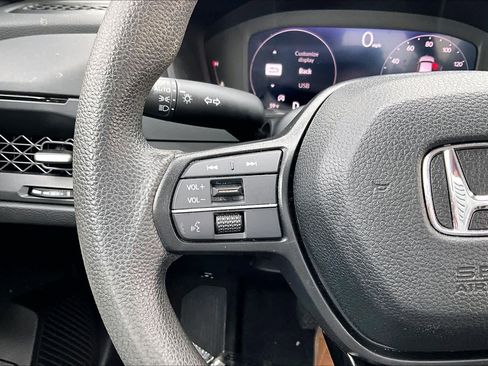 Used 2023 Honda Accord EX image 45