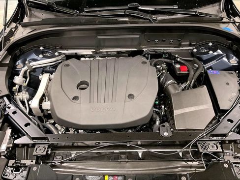New 2026 Volvo XC60 B5 Plus w/ Protection Package Premier AWD/4WD image 11