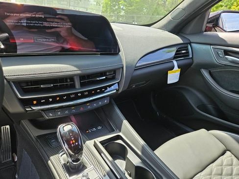 New 2026 Cadillac CT5 V w/ Technology Package AWD/4WD image 18