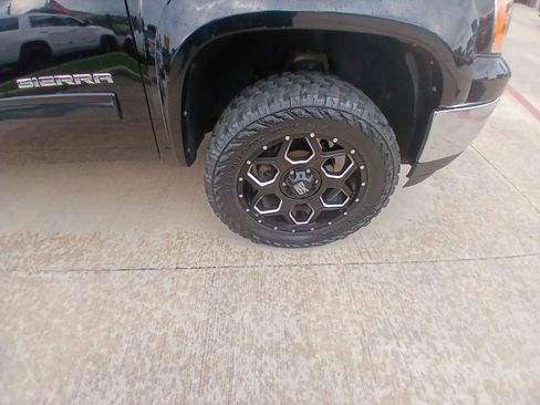 Used 2013 GMC Sierra 1500 SLT w/ SLT Convenience Package image 9