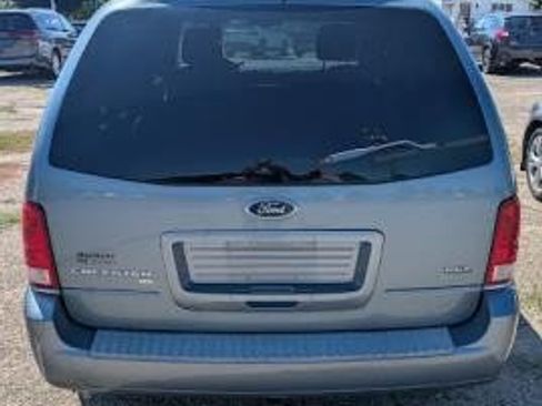 Used 2004 Ford Freestar SEL FWD image 6