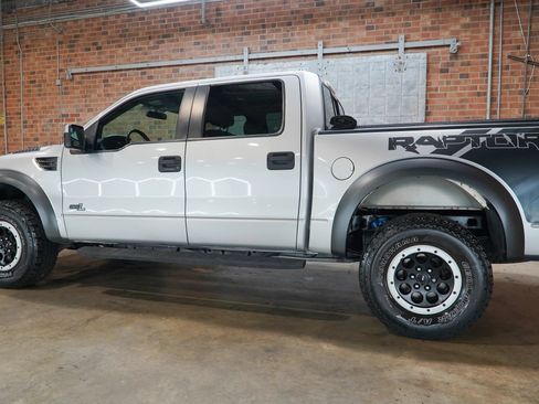 Used 2013 Ford F150 Raptor w/ SVT Exterior Graphics Pkg AWD/4WD image 9