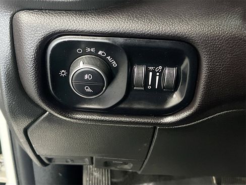 Used 2024 RAM 3500 Laramie image 10