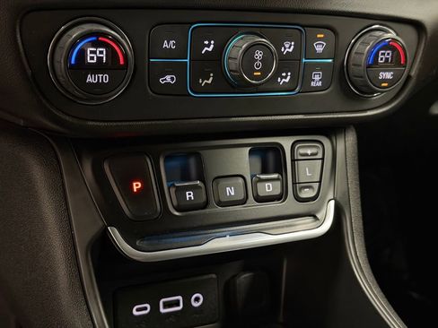 Certified 2020 GMC Terrain SLE w/ Driver Convenience Package image 29