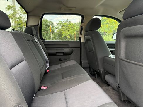 Used 2010 Chevrolet Silverado 1500 LS AWD/4WD image 10