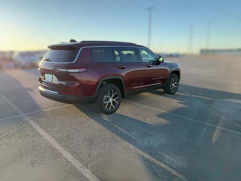 New 2025 Jeep Grand Cherokee L Limited w/ Luxury Tech Group II image 12