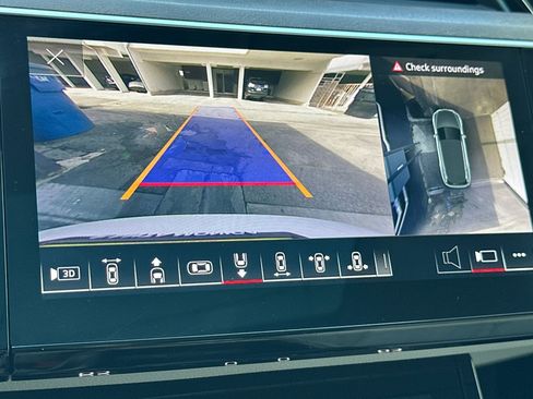 Used 2022 Audi e-tron Premium image 20