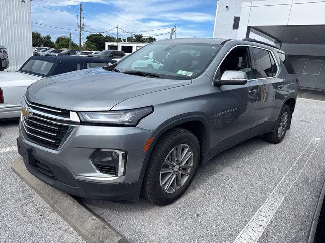 Used 2023 Chevrolet Traverse LT AWD/4WD image 3