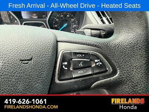 Used 2017 Ford Escape SE w/ SE Cold Weather Package AWD/4WD image 16