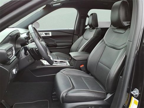 Used 2022 Ford Explorer ST w/ Equipment Group 401A image 13