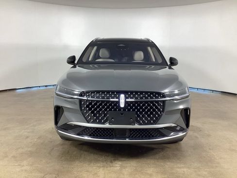 Used 2024 Lincoln Nautilus Black Label AWD/4WD image 2