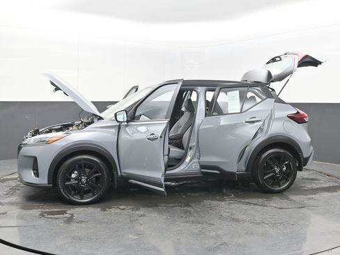 Certified 2024 Nissan Kicks SR w/ SR Premium Package image 40