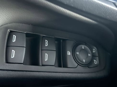 Used 2023 Chevrolet Equinox LT FWD image 17