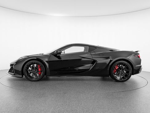 Used 2026 Chevrolet Corvette ZR1 RWD image 2