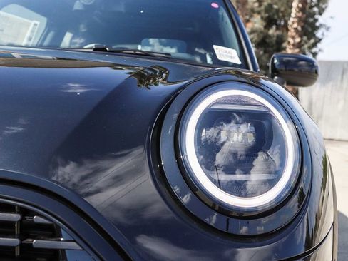 New 2026 MINI Cooper 2-Door Hardtop FWD image 9