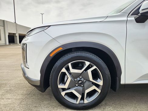Used 2024 Hyundai Palisade SEL w/ Premium Package FWD image 4