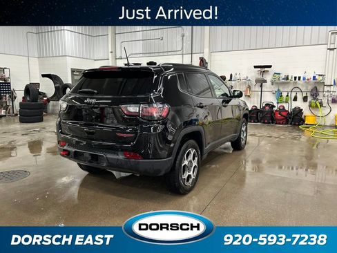 Used 2022 Jeep Compass Trailhawk w/ Trailhawk Elite Group AWD/4WD image 3