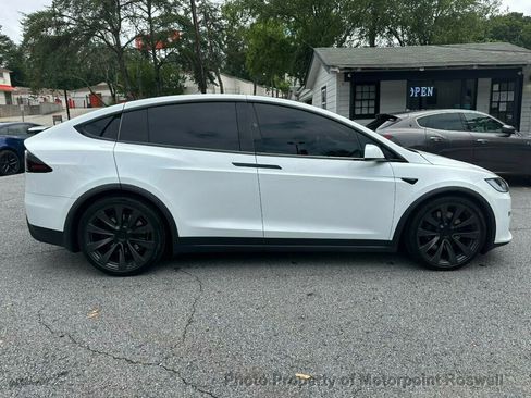 Used 2024 Tesla Model X AWD/4WD image 12