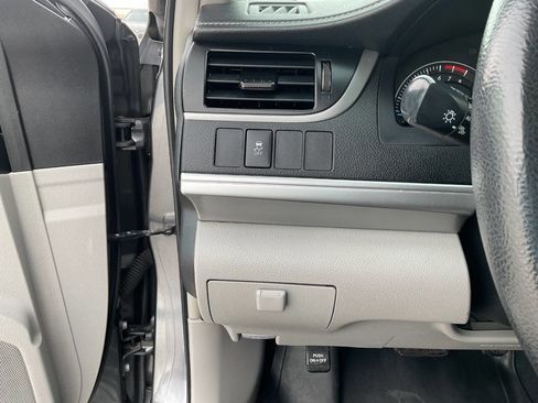 Used 2014 Toyota Camry LE image 16