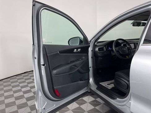 Used 2020 Kia Sorento LX image 13