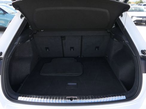 Used 2024 Audi Q3 2.0T Premium image 21