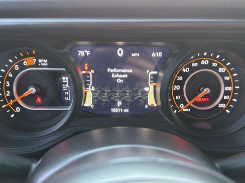 Used 2024 Jeep Wrangler Unlimited Rubicon 392 image 14