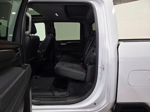 Used 2025 GMC Sierra 3500 Denali w/ Denali Reserve Package image 18