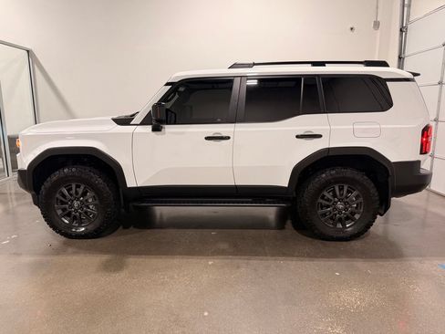 Used 2025 Toyota Land Cruiser w/ Premium Package AWD/4WD image 8
