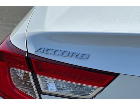 Used 2022 Honda Accord LX image 17
