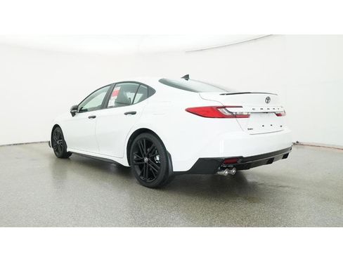 New 2026 Toyota Camry Hybrid image 21