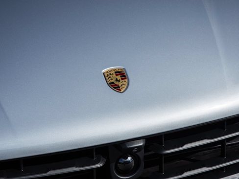 Certified 2026 Porsche Macan AWD/4WD image 21