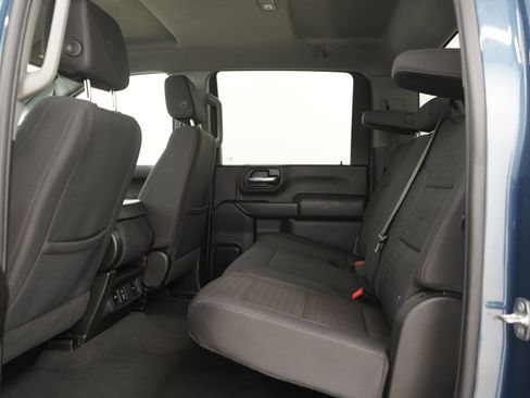 Used 2024 Chevrolet Silverado 2500 Custom w/ Custom Convenience Package AWD/4WD image 15
