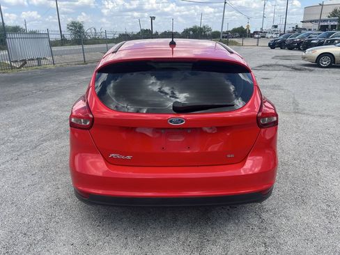 Used 2017 Ford Focus SE FWD image 7