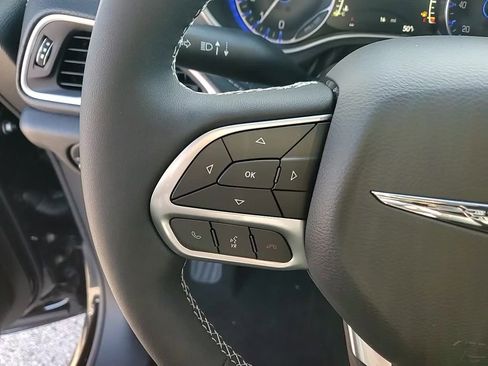 New 2026 Chrysler Pacifica Select image 13