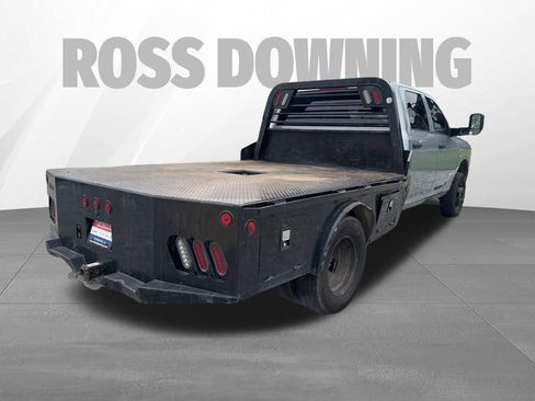 Used 2022 RAM 3500 Tradesman w/ Chrome Appearance Group AWD/4WD image 5