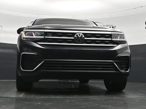 Used 2022 Volkswagen Atlas Cross Sport SEL R-Line AWD/4WD image 27