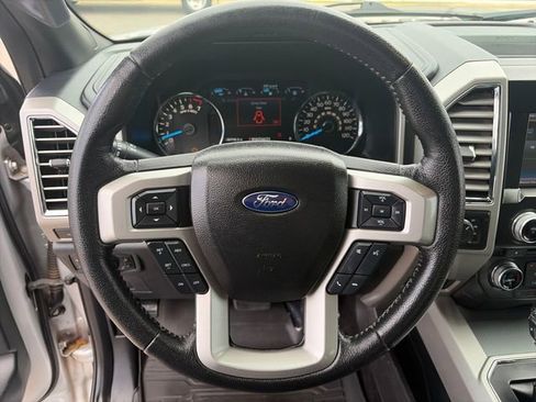 Used 2015 Ford F150 Lariat w/ Equipment Group 501A Mid AWD/4WD image 29