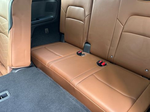 Used 2022 Nissan Pathfinder Platinum w/ Cargo Package image 14