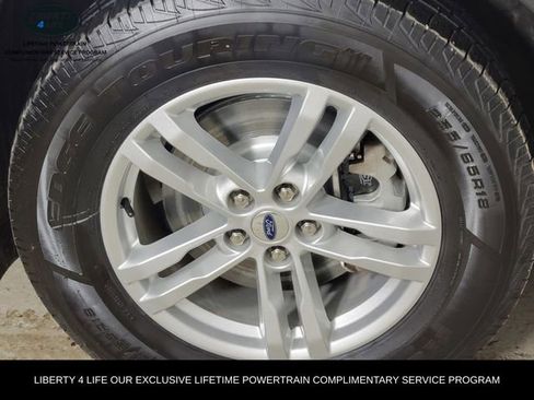 Used 2023 Ford Explorer XLT w/ Equipment Group 202A image 10