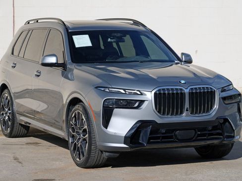 Used 2023 BMW X7 xDrive40i w/ M Sport Package AWD/4WD image 60