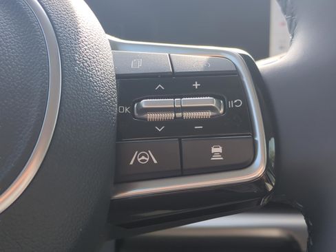 New 2026 Kia Carnival SX image 26