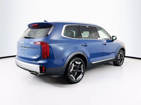 Used 2024 Kia Telluride S w/ S Sunroof Package AWD/4WD image 11