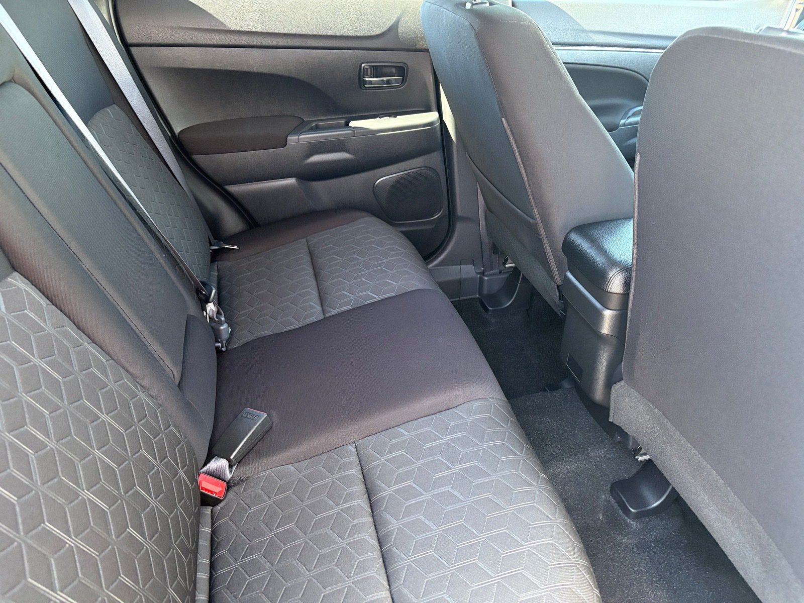 Used 2025 Mitsubishi Outlander Sport AWD image 12