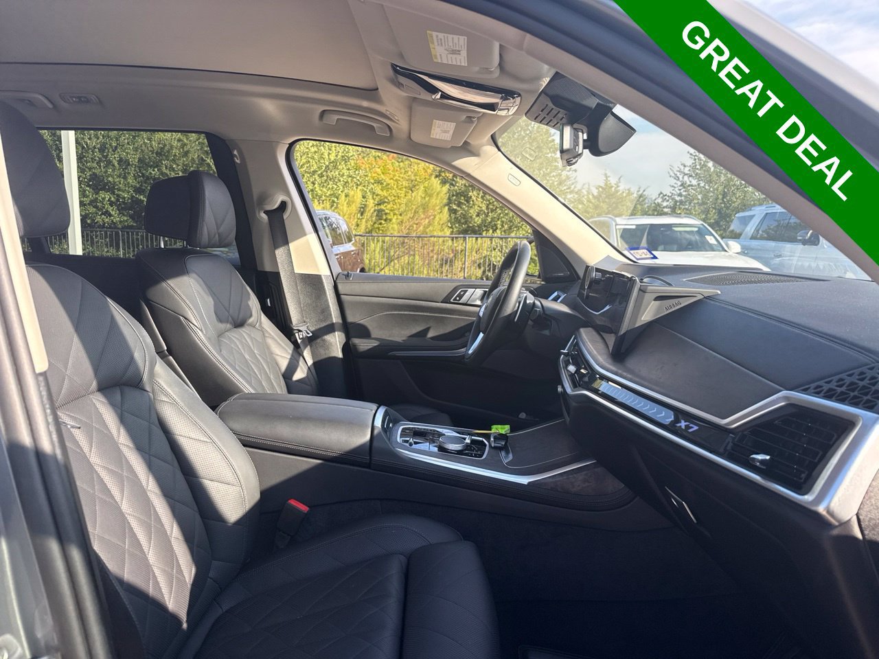 Used 2025 BMW X7 xDrive40i w/ Premium Package AWD/4WD image 9