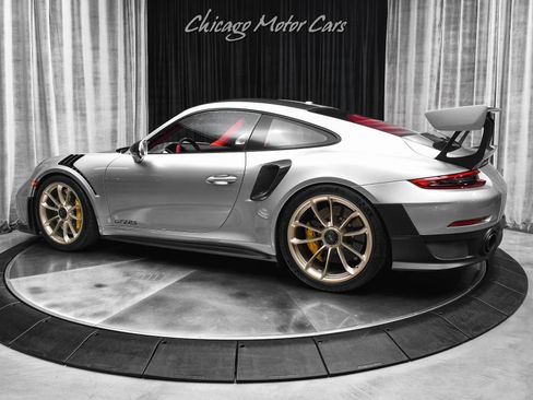 Used 2019 Porsche 911 GT2 RS image 3