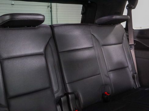 Used 2021 Chevrolet Tahoe LT w/ LT Signature Package RWD image 33