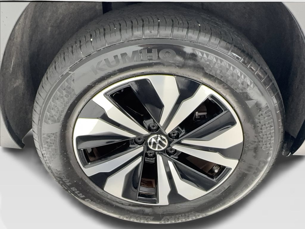 Used 2024 Volkswagen Atlas Cross Sport SE FWD image 15