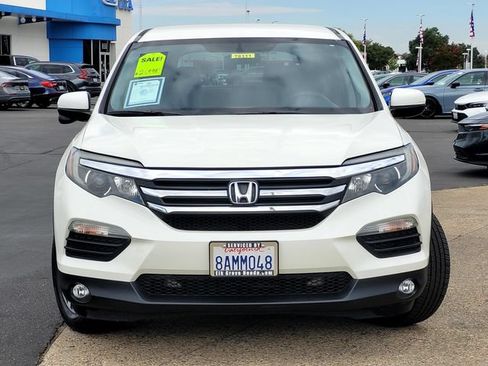 Used 2017 Honda Pilot EX image 2
